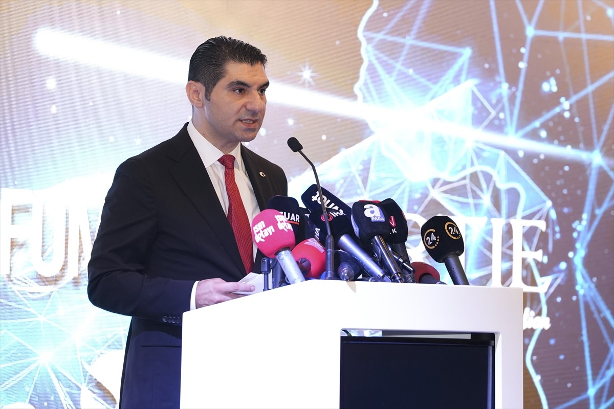 Dünya Sektörler Arası İşbirliği (WCI) Forumu Başkanı ve Afrika Ticaret Merkezleri Kurucusu Utku...