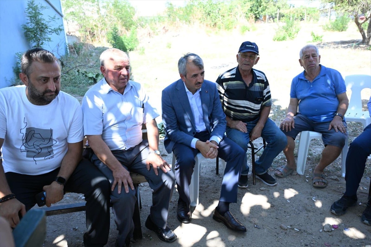 Edirne Valisi Yunus Sezer, orman yangınından etkilenen Büyükevren ve Gülçavuş köylerini ziyaret...