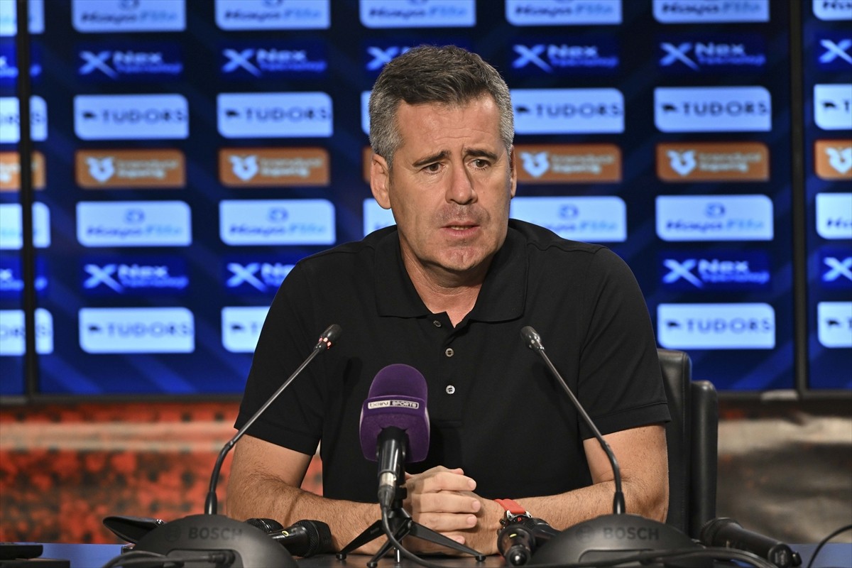 Gençlerbirliği'nde teknik direktör Hüseyin Eroğlu, maçın ardından düzenlenen basın toplantısında...