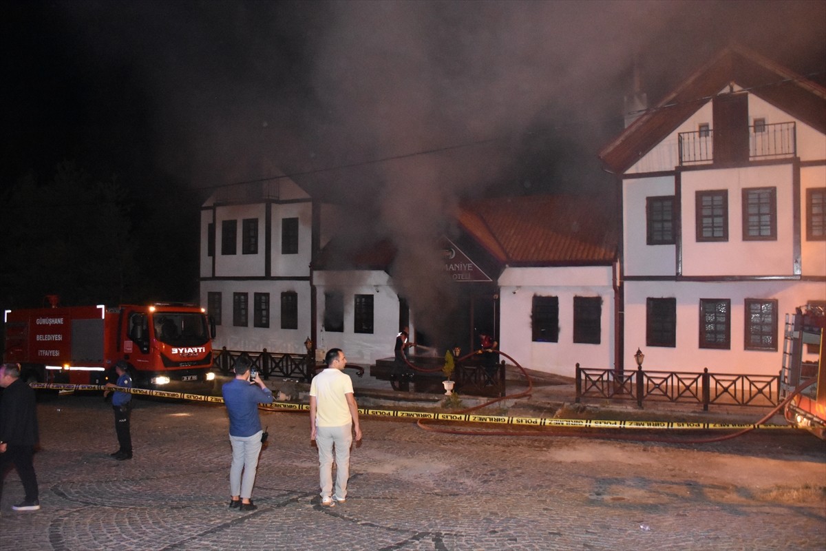 Gümüşhane'de bir butik otelde çıkan yangın itfaiye ekiplerince söndürüldü. Kentin eski yerleşim...