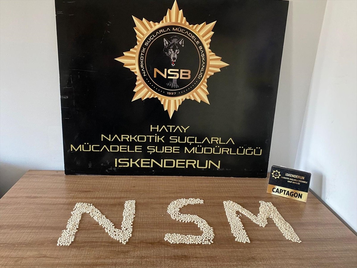 Hatay'ın İskenderun ilçesinde uyuşturucu operasyonunda gözaltına alınan 4 zanlı tutuklandı. Ayrıca...