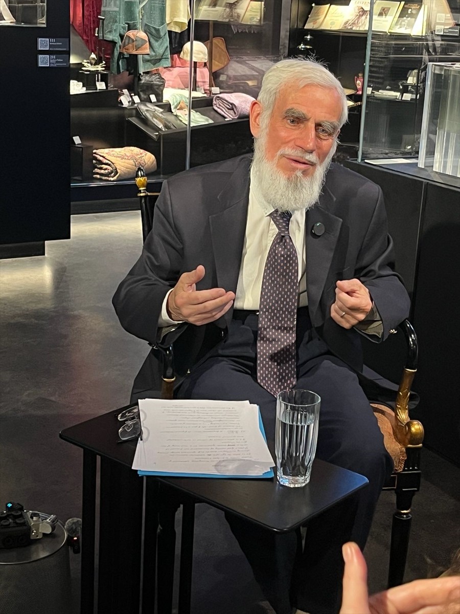 Hazreti Muhammed'in doğumunun yıl dönümü vesilesiyle her yıl düzenlenen "Dost-İslam'a Hizmet...