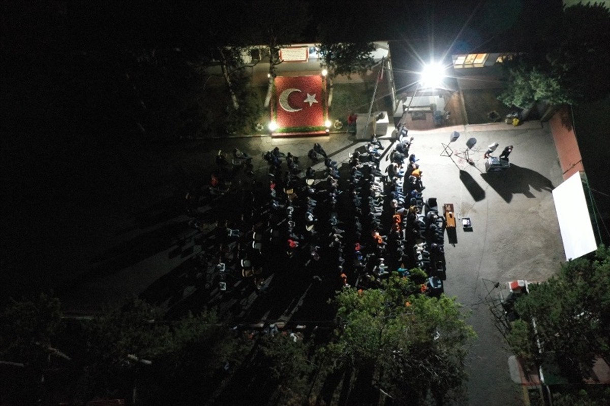 Kars Açık Ceza İnfaz Kurumunda bulunan hükümlüler için film gösterimi etkinliği...