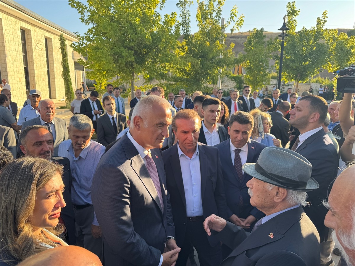 Kültür ve Turizm Bakanı Mehmet Nuri Ersoy, Tunceli'deki Sorpiyan Hasan Hüseyin Cem ve Kültür...