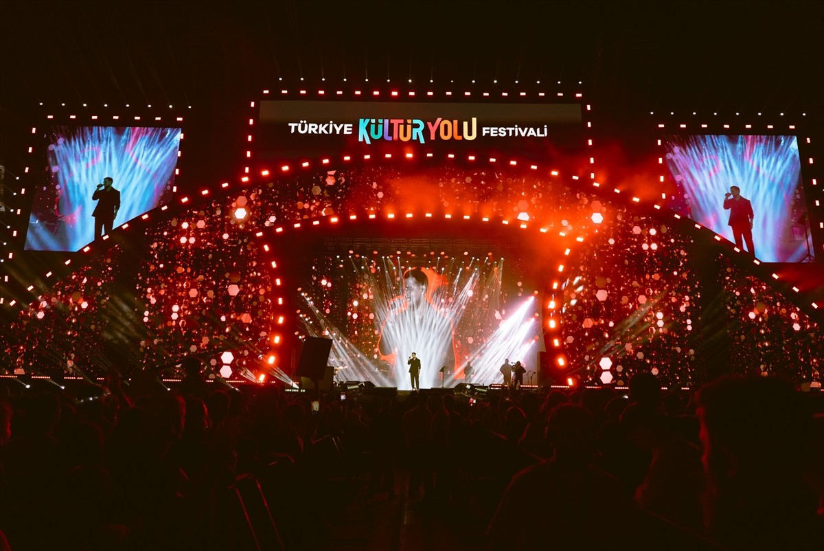 Kültür ve Turizm Bakanlığınca Türkiye Kültür Yolu Festivali kapsamında düzenlenen Erzurum Kültür...