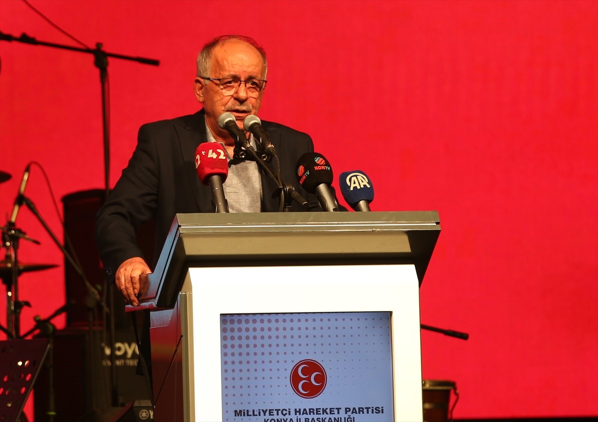 MHP Genel Başkan Yardımcısı Mustafa Kalaycı (sol 2), Konya'da partisinin il başkanlığınca, orman...