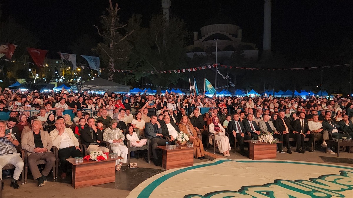 MHP Genel Başkan Yardımcısı ve Samsun Milletvekili Prof. Dr. İlyas Topsakal, Amasya'da Suluova...