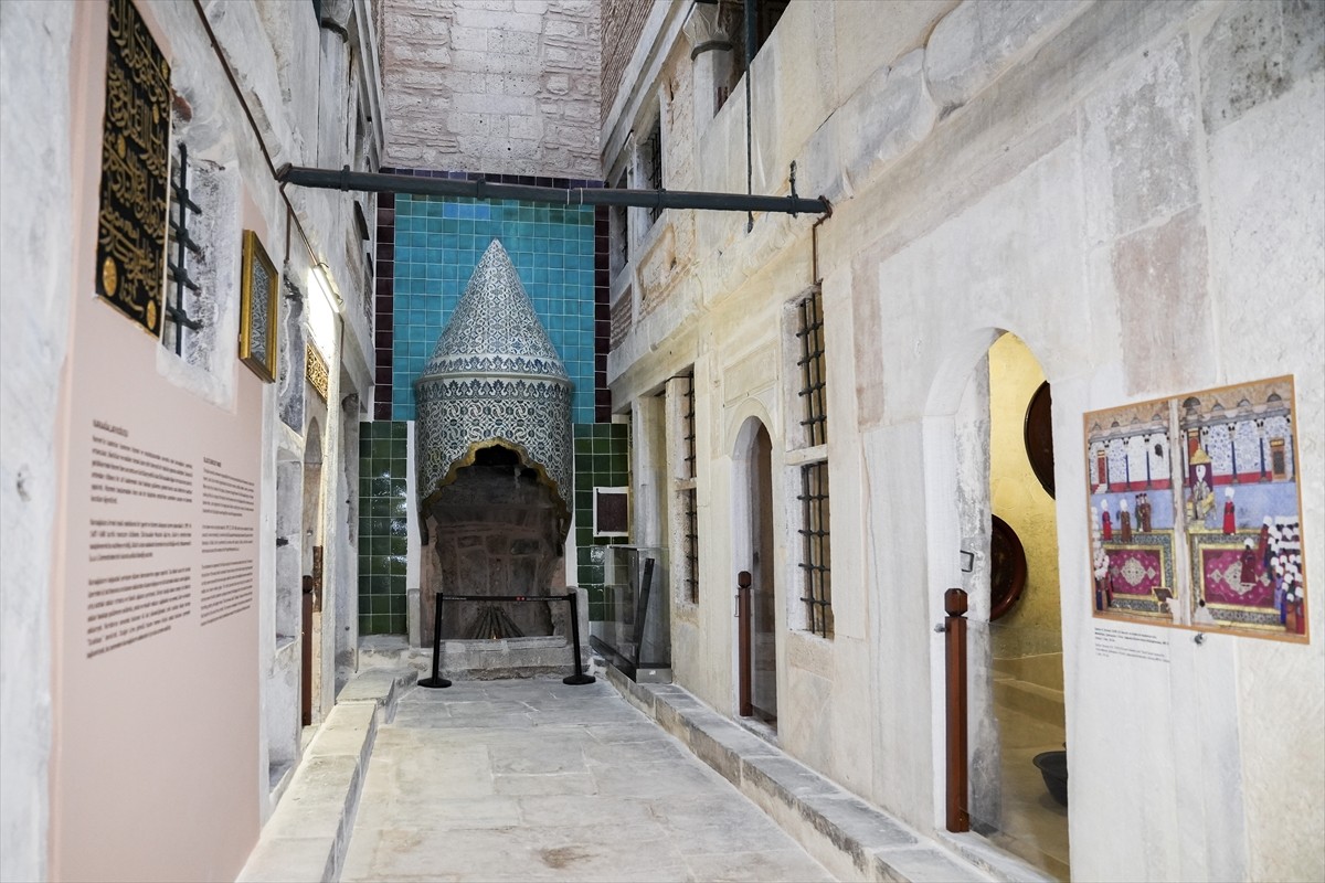 Milli Saraylar Başkanlığına bağlı Topkapı Sarayı'ndaki "Karaağalar Koğuşu", restorasyonu...