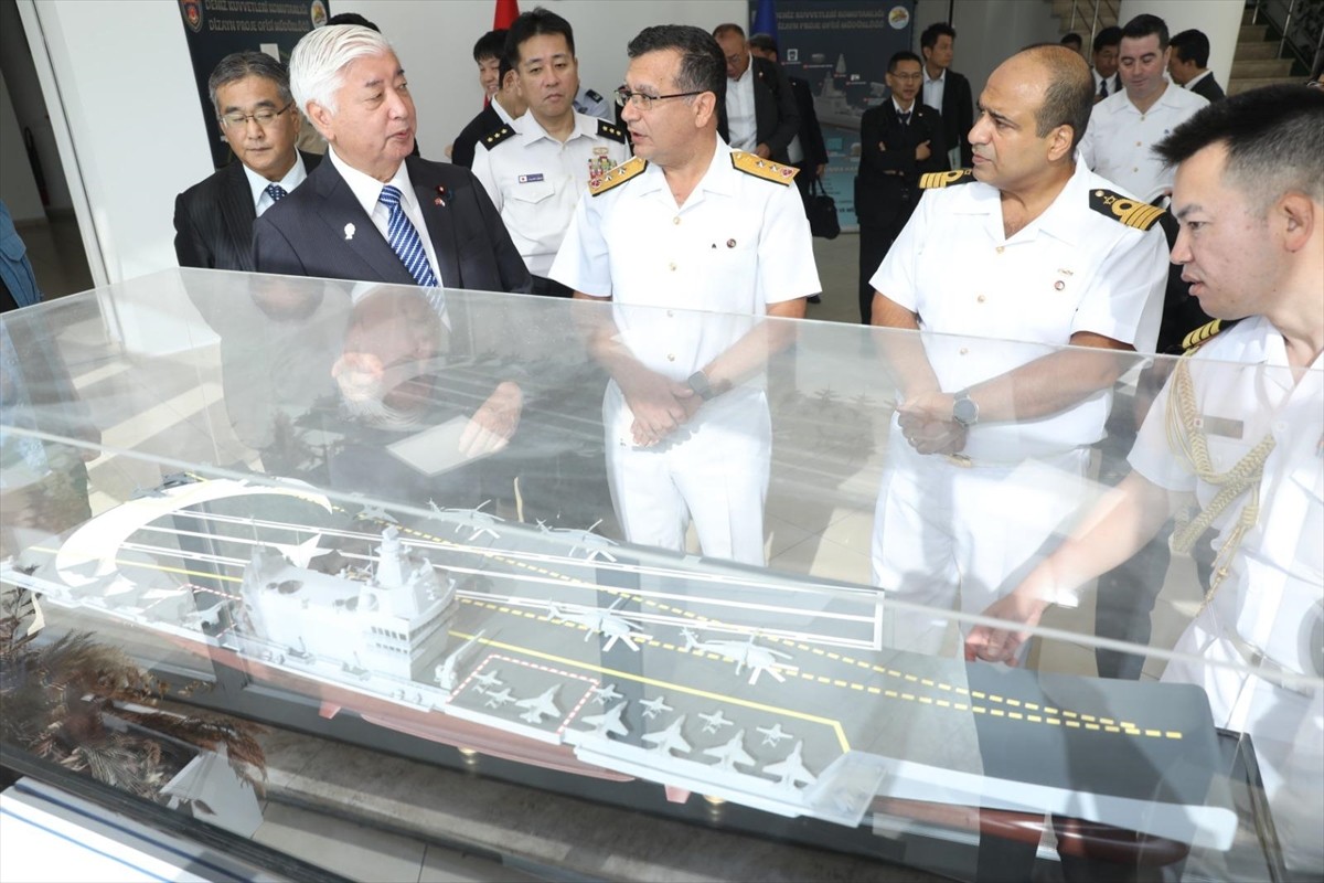 Milli Savunma Bakanı Yaşar Güler'in davetlisi olarak Türkiye'de bulunan Japonya Savunma Bakanı...