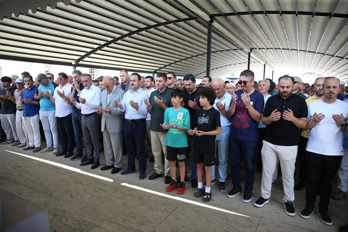 Ordu'da yaklaşık 4 yıl önce evinin balkonunda başına isabet eden yorgun mermiyle yaralanan ve...