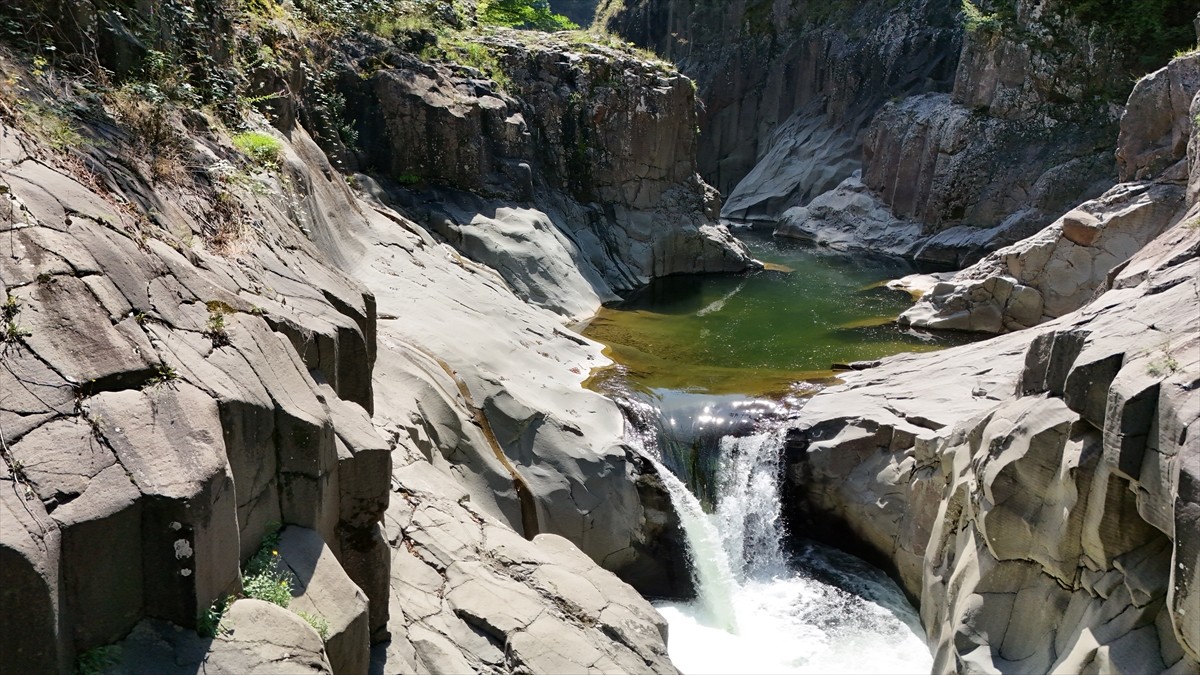 Ordu'nun Ulubey ilçesindeki Küpkaya Kanyonu yerli ve yabancı ziyaretçiler tarafından tercih...