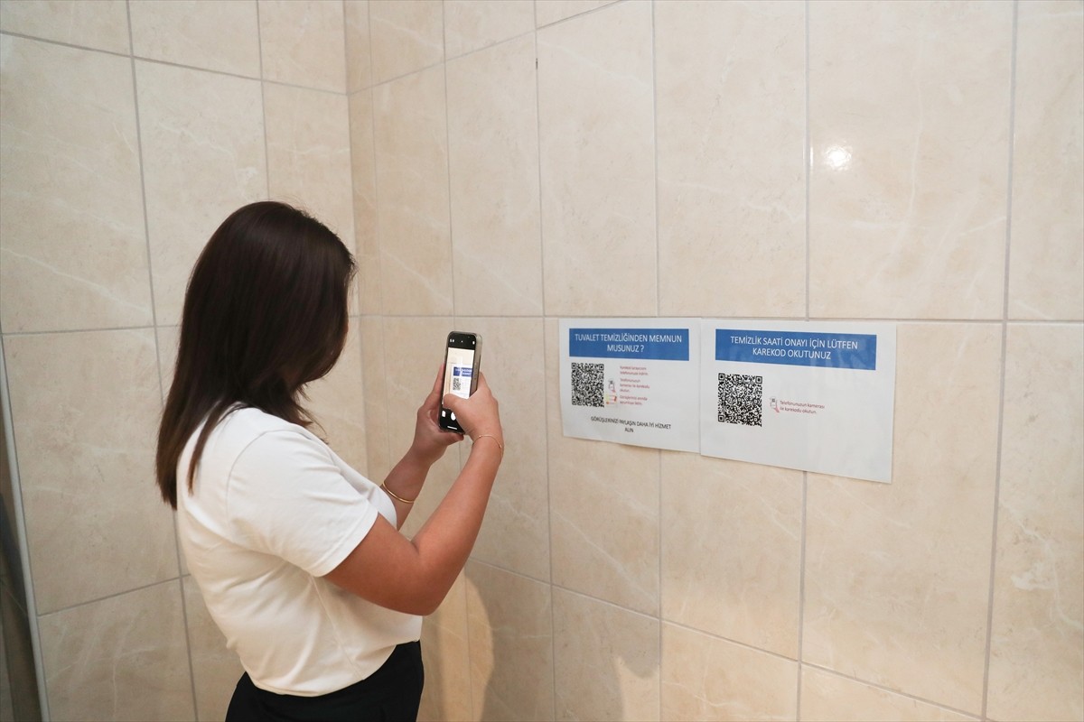 Sağlık Bakanlığı Kamu Hastaneleri Genel Müdürlüğü, farklı illerde pilot olarak uygulanan "QR Kod...