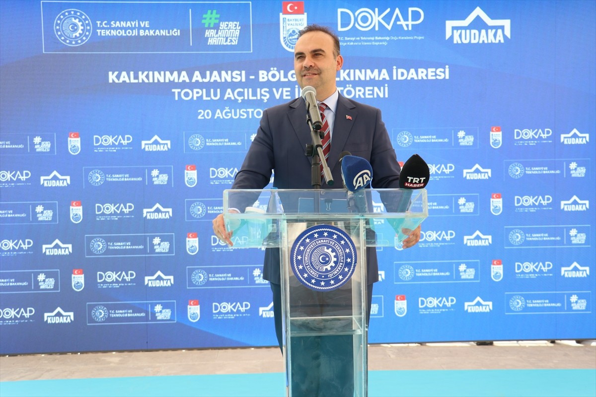 Sanayi ve Teknoloji Bakanı Mehmet Fatih Kacır, Bayburt'ta Kalkınma Ajansı ve Bölge Kalkınma...