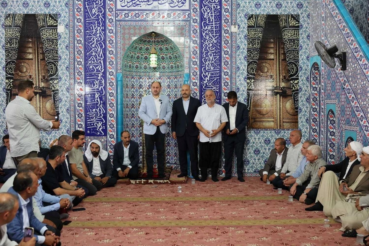 Şanlıurfa'nın Haliliye ilçesinde aralarında husumet bulunan iki aile barıştırıldı. Ailelerin ikna...