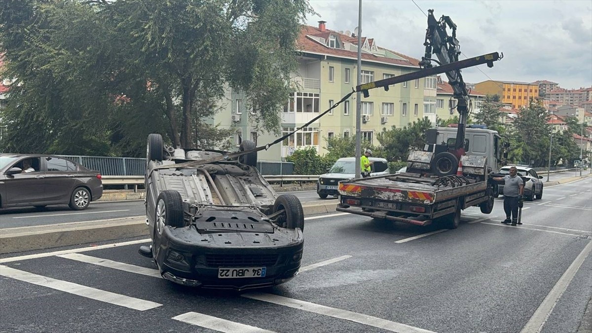 Sarıyer'de İstinye yönüne giden Miraç B'nin kullandığı 34 JBU 22 plakalı otomobil, Poligon...