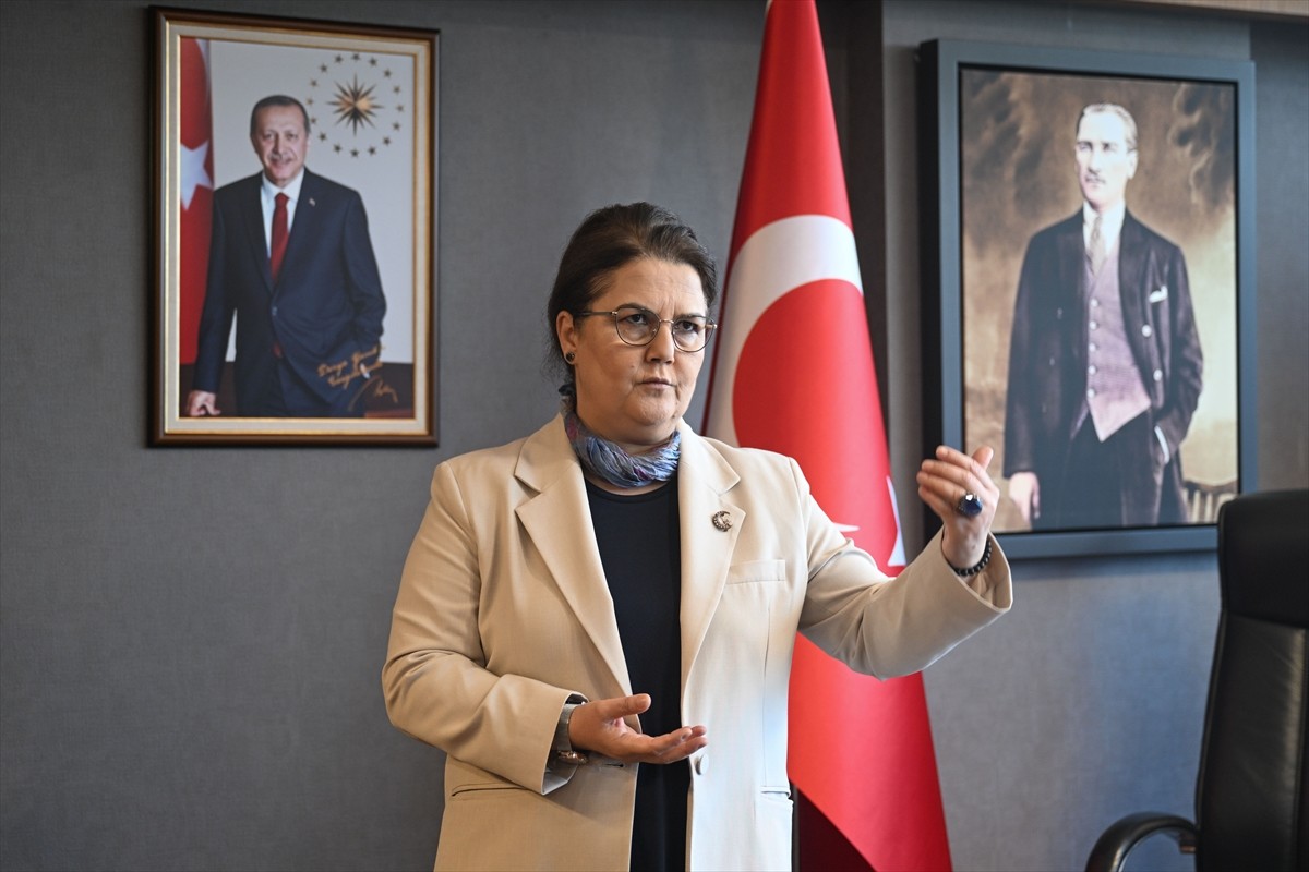 TBMM İnsan Haklarını İnceleme Komisyonu Başkanı ve AK Parti Osmaniye Milletvekili Derya Yanık...