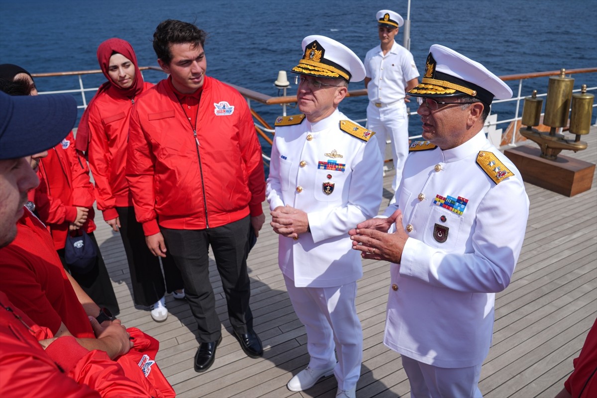 TEKNOFEST Mavi Vatan kapsamında Cumhuriyet'in kurucusu büyük önder Mustafa Kemal Atatürk'ün manevi...