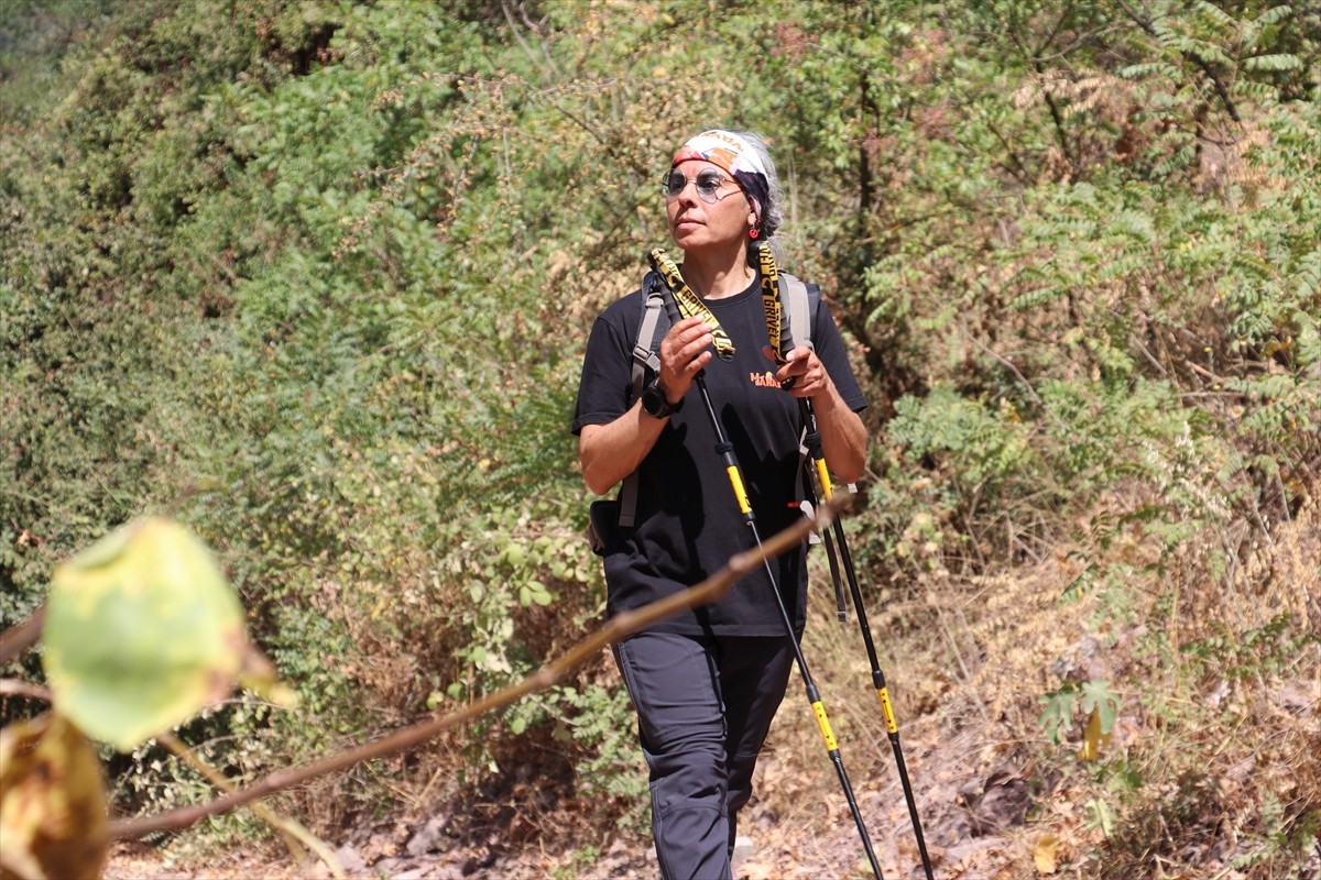 Tırmanışlarıyla "Kar Leoparı" ünvanını elde eden Esin Handal, K2 Dağı tırmanışının ardından...