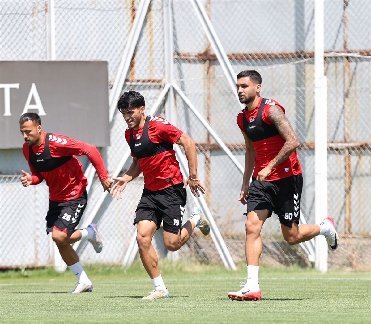 Trendyol 1. Lig'in 3. haftasında deplasmanda Amed Sportif Faaliyetler’le karşılaşacak Özbelsan...