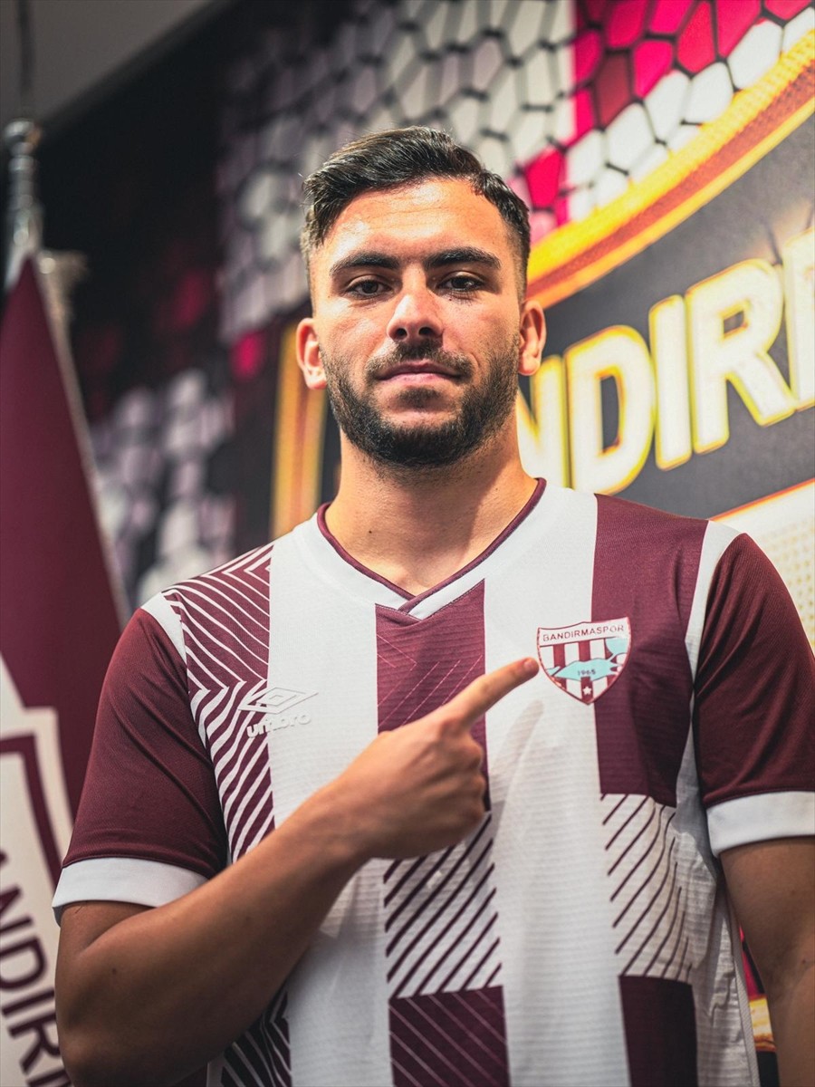 Trendyol 1. Lig ekiplerinden Bandırmaspor, Yusuf Can Esendemir'i kadrosuna kattı.