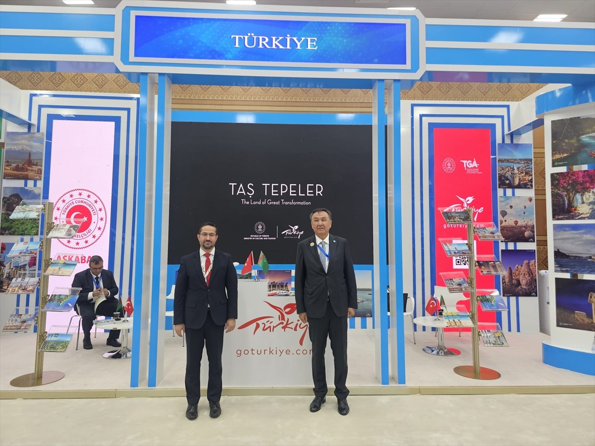 Türkmenistan'ın Avaza turizm bölgesinde düzenlenen Birleşmiş Milletlerin (BM) "Denize Kıyısı...