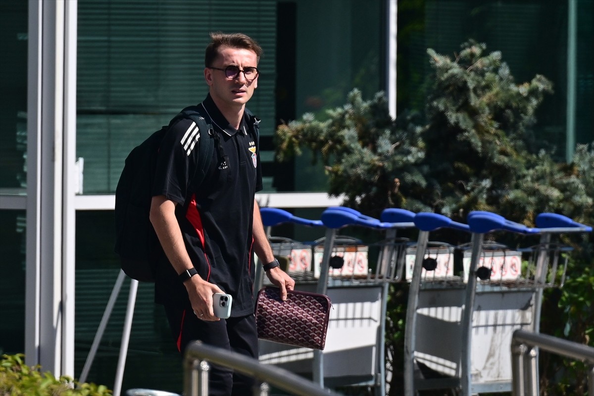 UEFA Şampiyonlar Ligi play-off turu ilk maçında yarın Fenerbahçe'ye konuk olacak Portekiz'in...