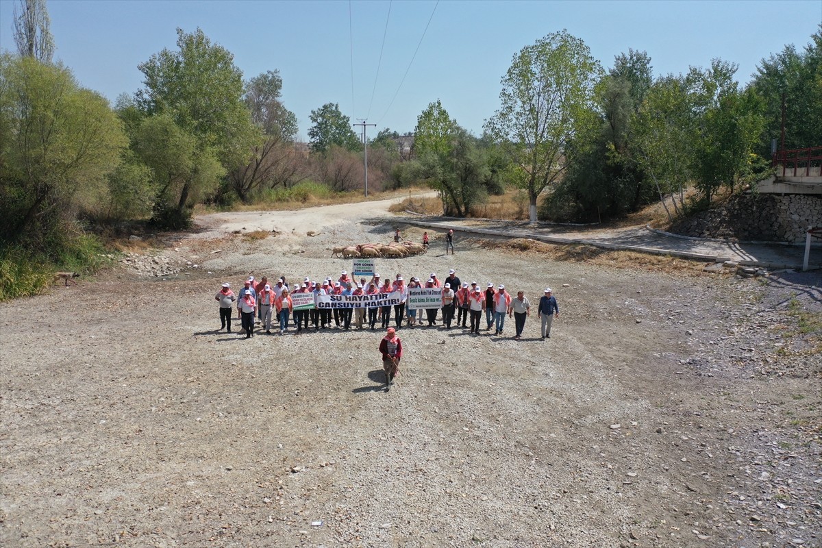 UNESCO Somut Olmayan Kültürel Miras Listesi'nde yer alan Denizli'nin Çal ilçesindeki 852 yıllık...