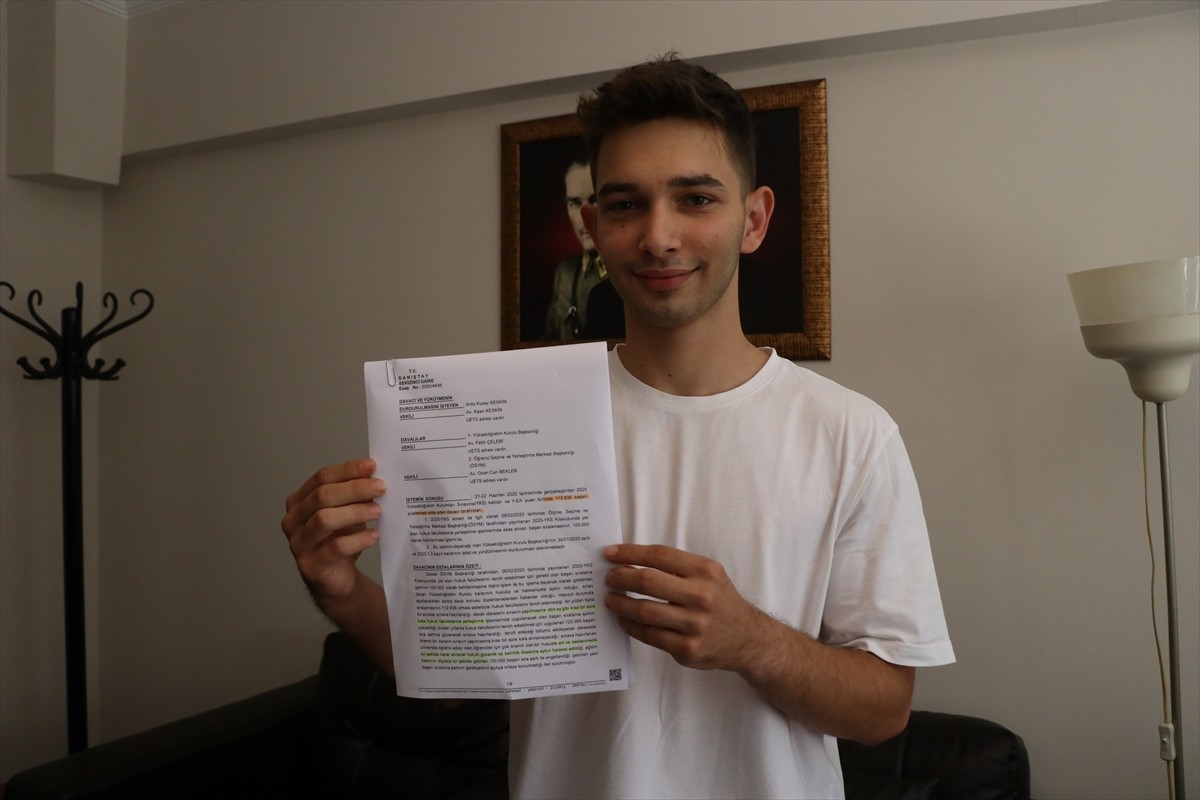 Yalova'da yaşayan 20 yaşındaki Arda Kuzey Keskin, Yükseköğretim Kurulunun (YÖK) hukuk fakültesine...