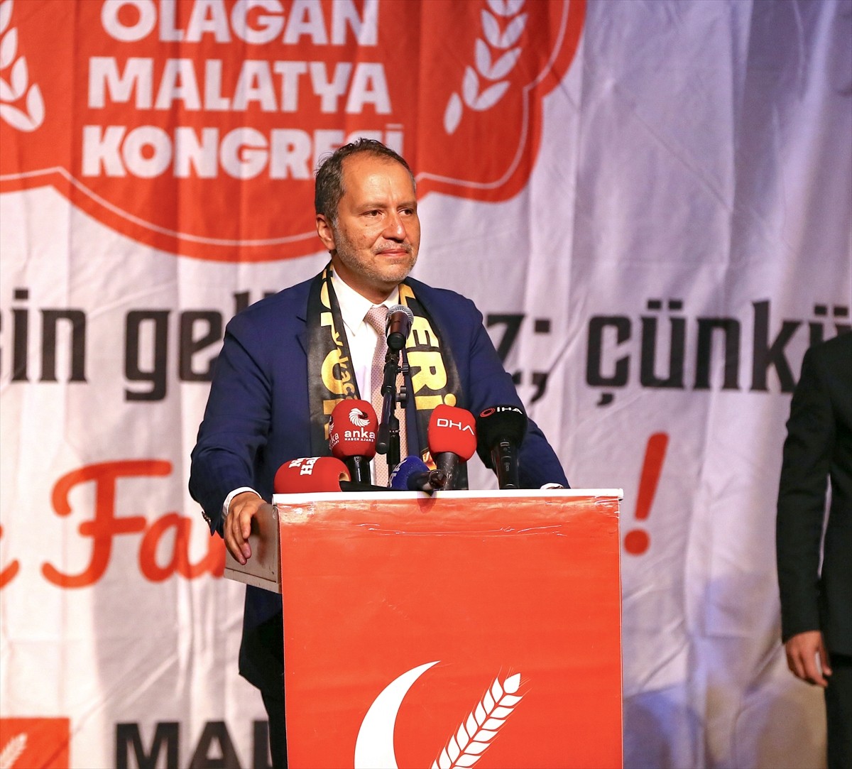 Yeniden Refah Partisi Genel Başkanı Fatih Erbakan, Kongre ve Kültür Merkezi'nde düzenlenen...