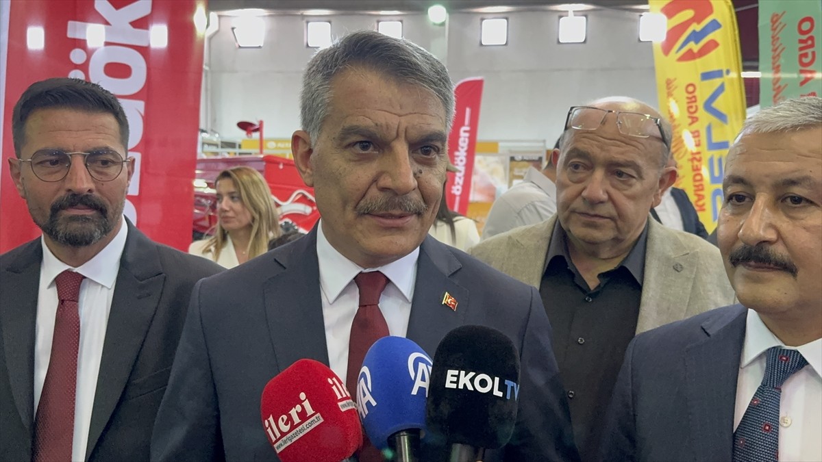 Yozgat 15. Tarım, Gıda ve Hayvancılık Fuarı başladı. Açılışa katılan Yozgat Valisi Mehmet Ali...