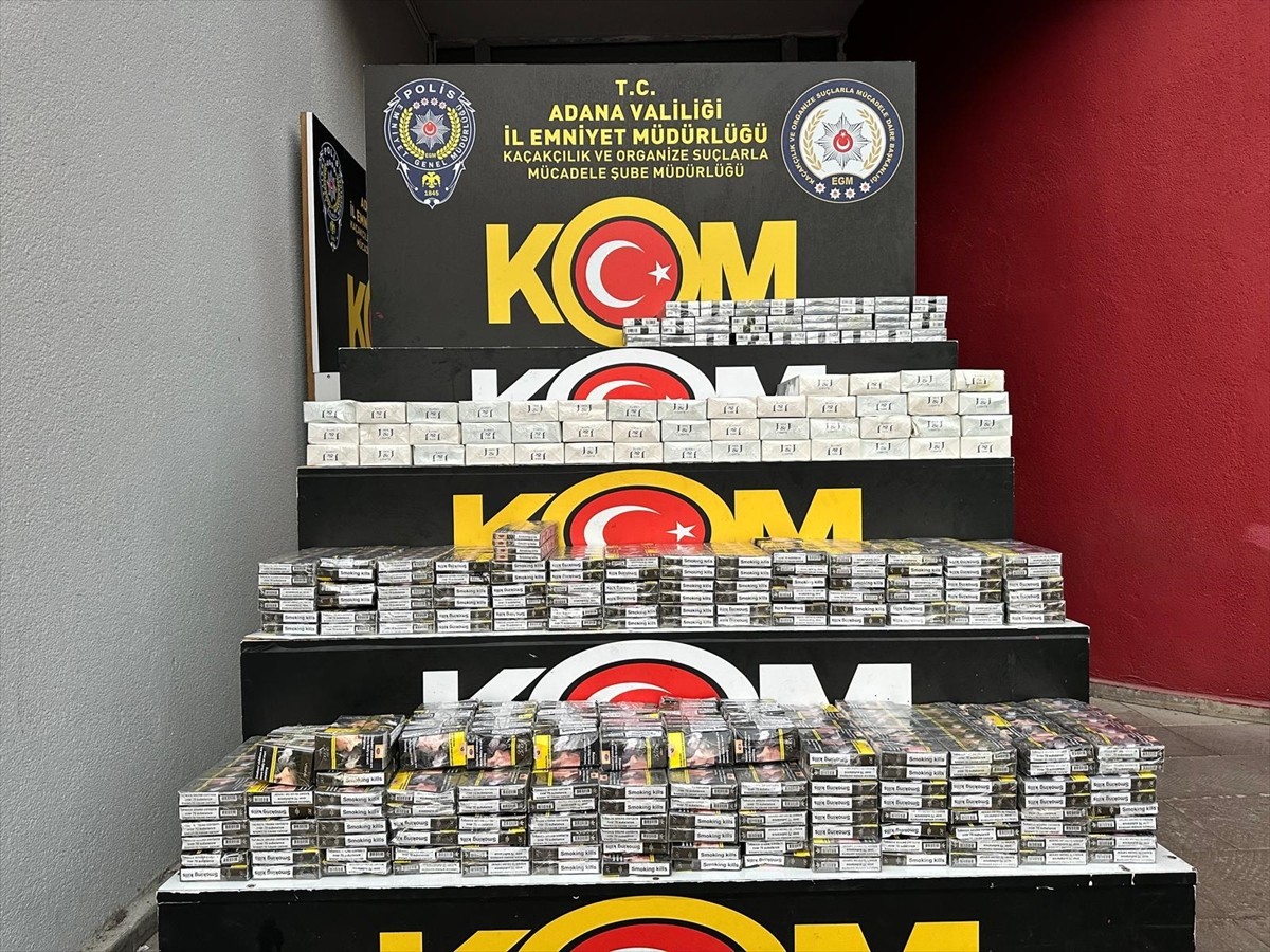 Adana'da gümrük kaçağı 4 bin paket sigara ele geçirilen operasyonda gözaltına alınan 3 şüpheli...