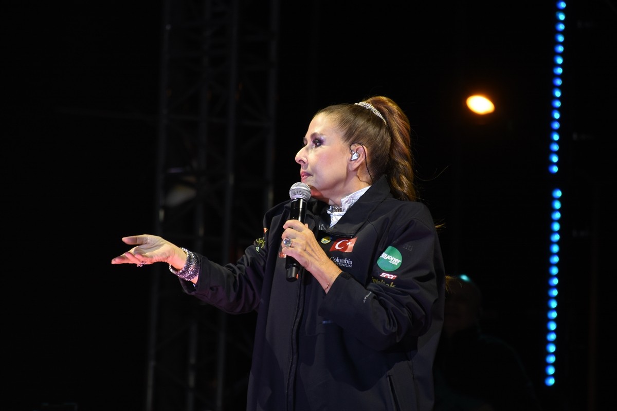 Afyonkarahisar'da düzenlenen NG Afyon MotoFest etkinliği sürüyor.  Etkinliğin dördüncü gününde...