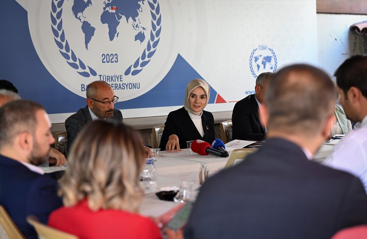 Aile ve Sosyal Hizmetler Bakanı Mahinur Özdemir Göktaş, Anadolu Yayıncılar Federasyonunun "Anadolu...