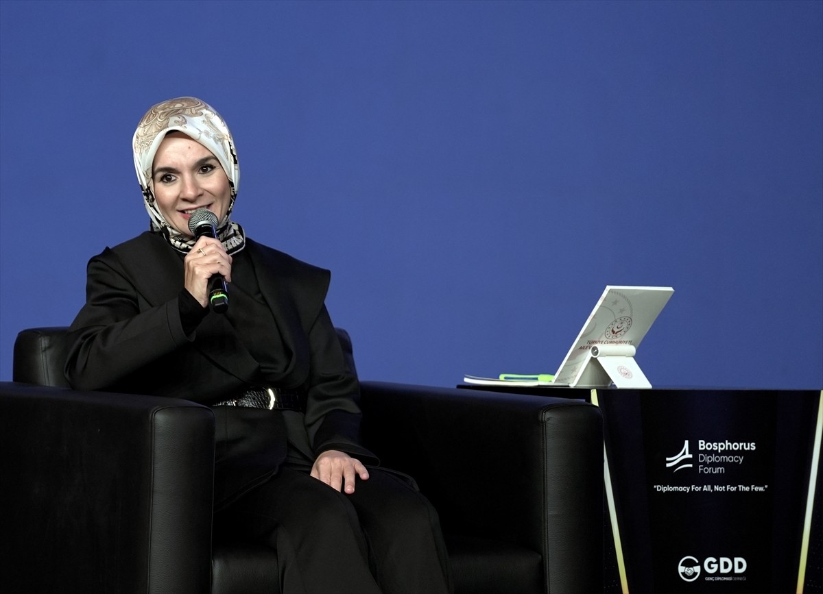 Aile ve Sosyal Hizmetler Bakanı Mahinur Özdemir Göktaş, Türkiye Cumhuriyeti Cumhurbaşkanlığının...