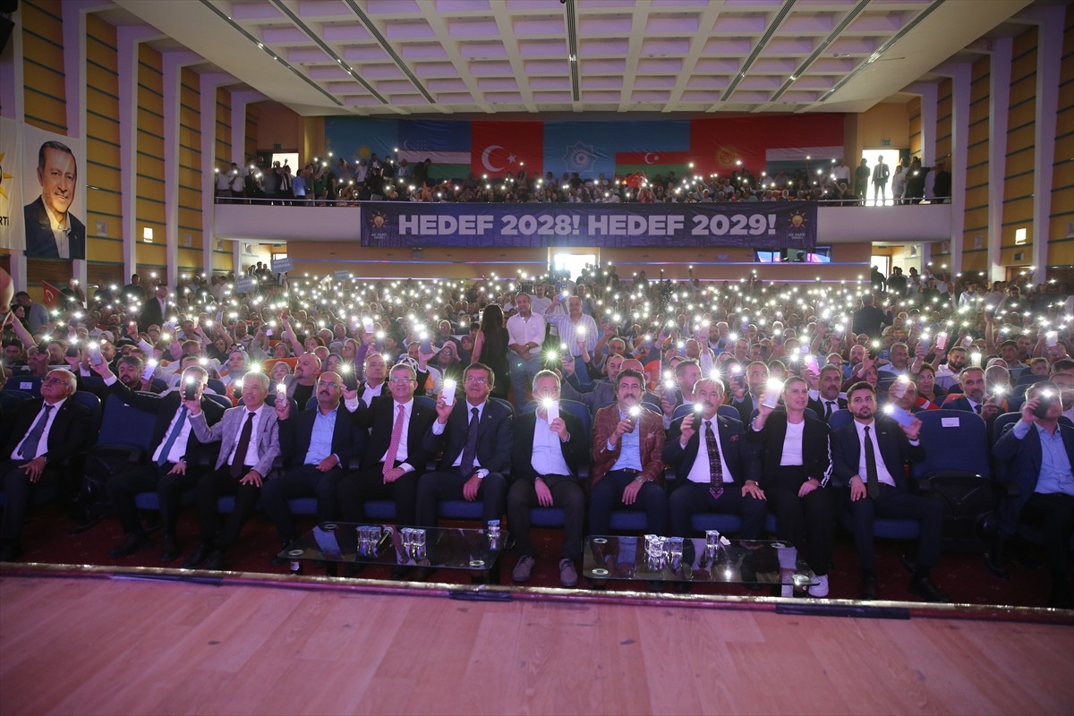 AK Parti Denizli İl Başkanlığı tarafından EGS Kongre ve Kültür Merkezi'nde Genişletilmiş İl...