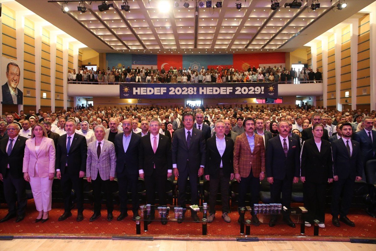 AK Parti Denizli İl Başkanlığı tarafından EGS Kongre ve Kültür Merkezi'nde Genişletilmiş İl...