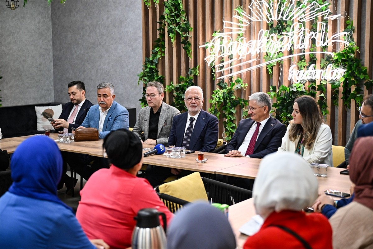 AK Parti Genel Başkanvekili Mustafa Elitaş, Türkiye Yüzyılı Buluşmaları kapsamında, Başakşehir...