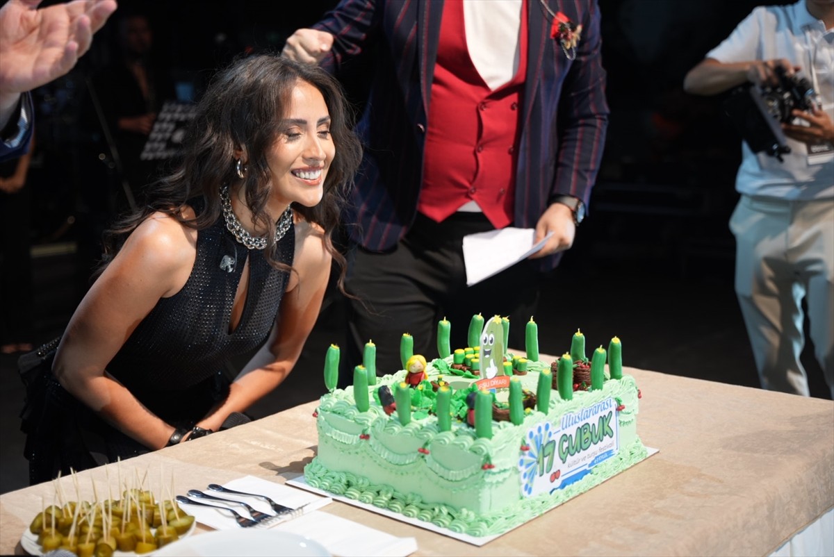 Ankara'nın Çubuk ilçesinde bu yıl 17'ncisi düzenlenen "Uluslararası Çubuk Turşu ve Kültür...