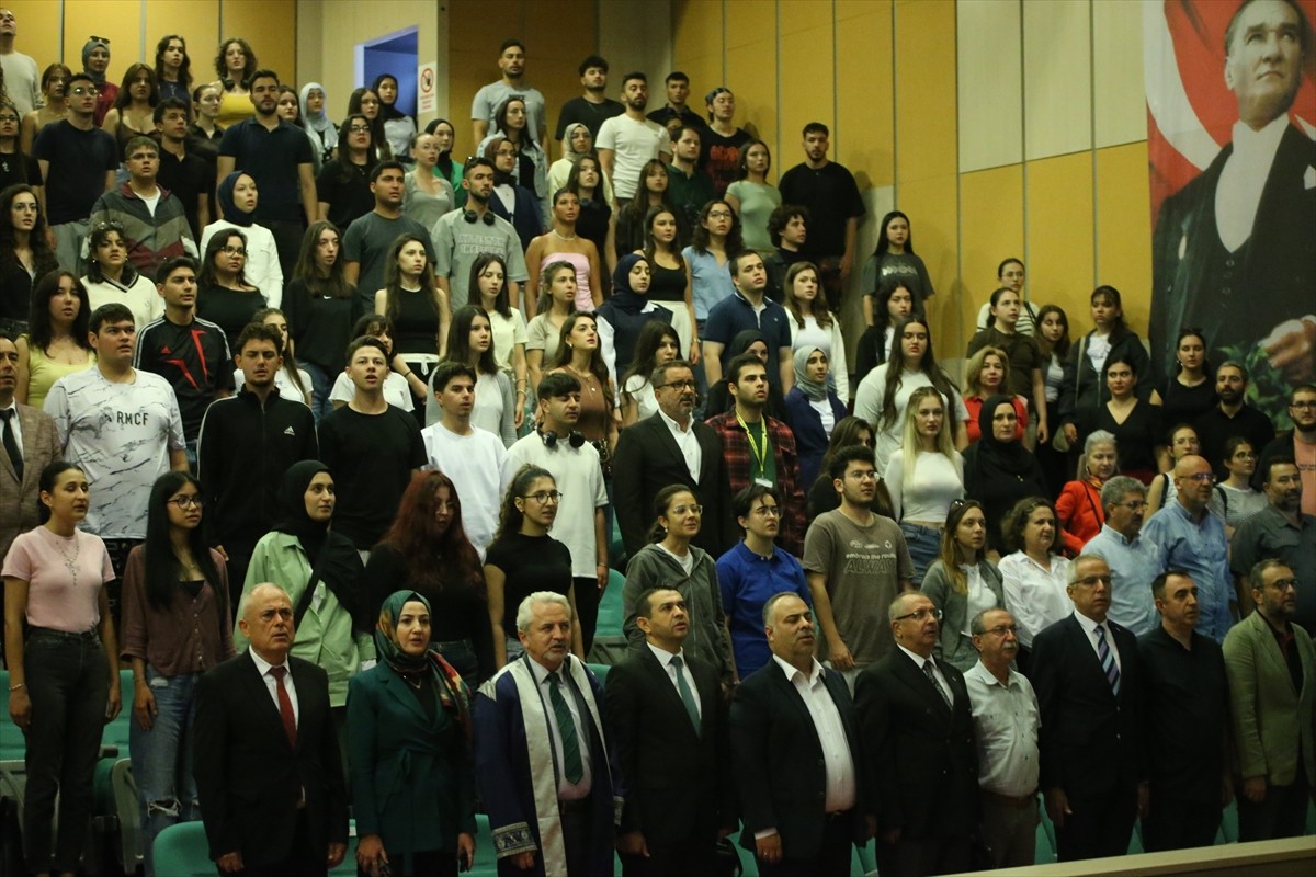 Aydın Adnan Menderes Üniversitesinde (ADÜ) 2025-2026 Akademik Yılı "İlk Ders: Filistin" sunumu ile...