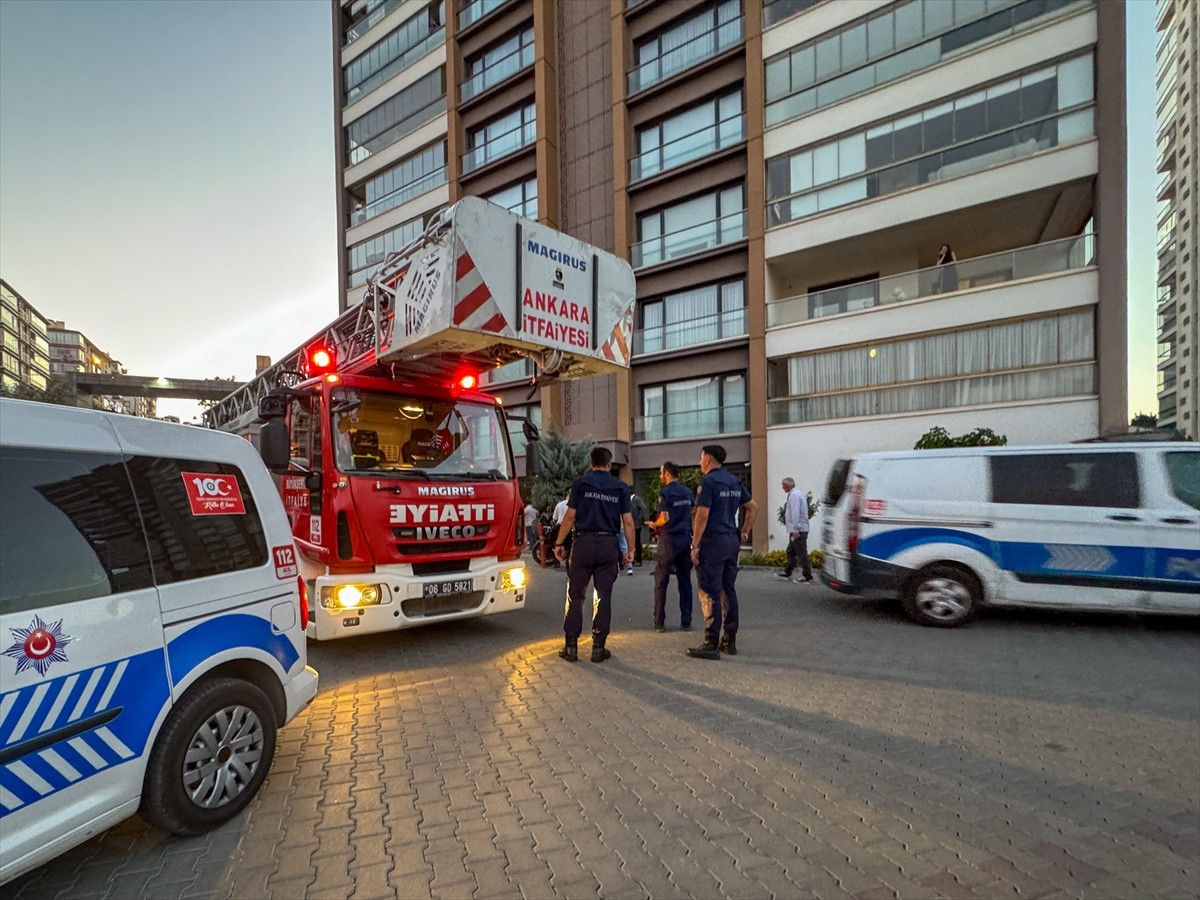 Başkentte boşanma aşamasındaki eşini pompalı tabancayla vurarak öldüren zanlı yakalandı.  İhbar...