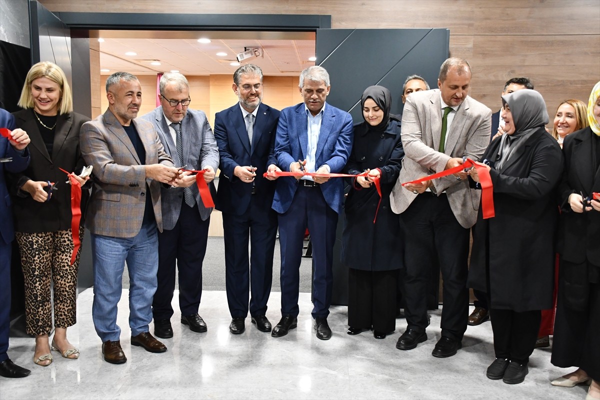 Bilecik'in Gölpazarı ilçesinde Fatih Dönmez Kültür Merkezi Konferans Salonu'nun açılışı...