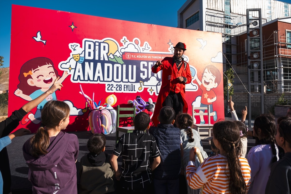 Bitlis'te Kültür ve Turizm Bakanlığı Yaşayan Miras ve Kültürel Etkinlikler Genel Müdürlüğü...