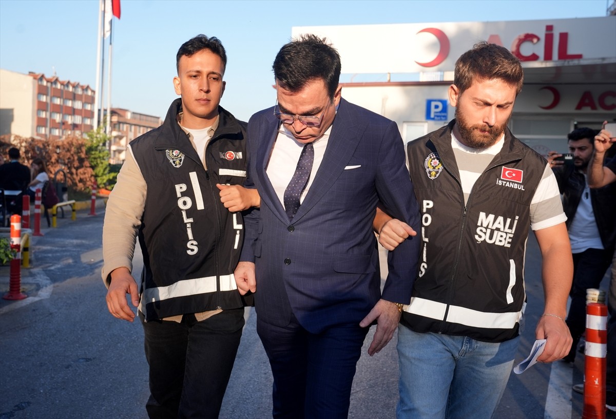 Borsa İstanbul (BİST) pay piyasasındaki bazı işlemlerde manipülasyon yaptıkları iddiasıyla 14...