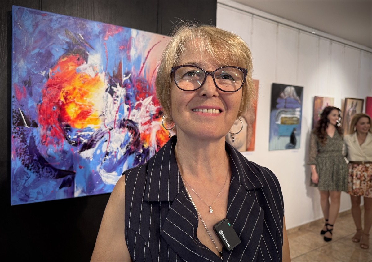 Bulgaristan'da 6. Uluslararası Dostluk Sergisi, başkent Sofya'daki Kültür Bakanlığına bağlı...