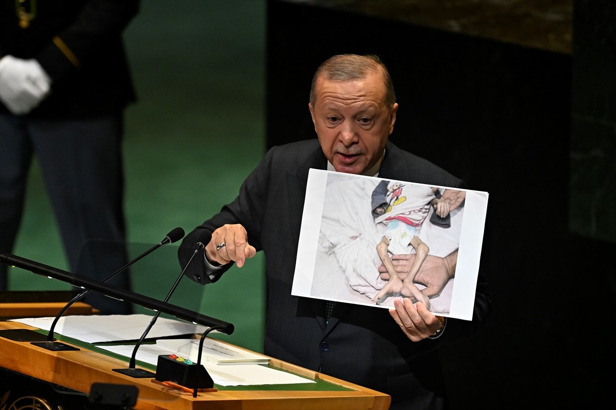 Cumhurbaşkanı Recep Tayyip Erdoğan, Birleşmiş Milletler (BM) 80. Genel Kurulu'na katılarak konuşma...