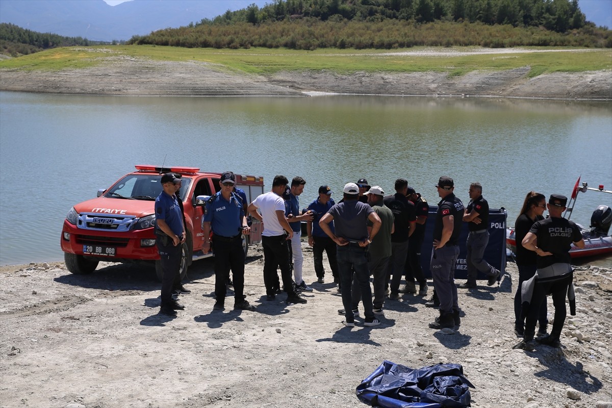 Denizli'nin Pamukkale ilçesinde 3 gündür kayıp olarak aranan kişinin cesedi Denizli Büyükşehir...