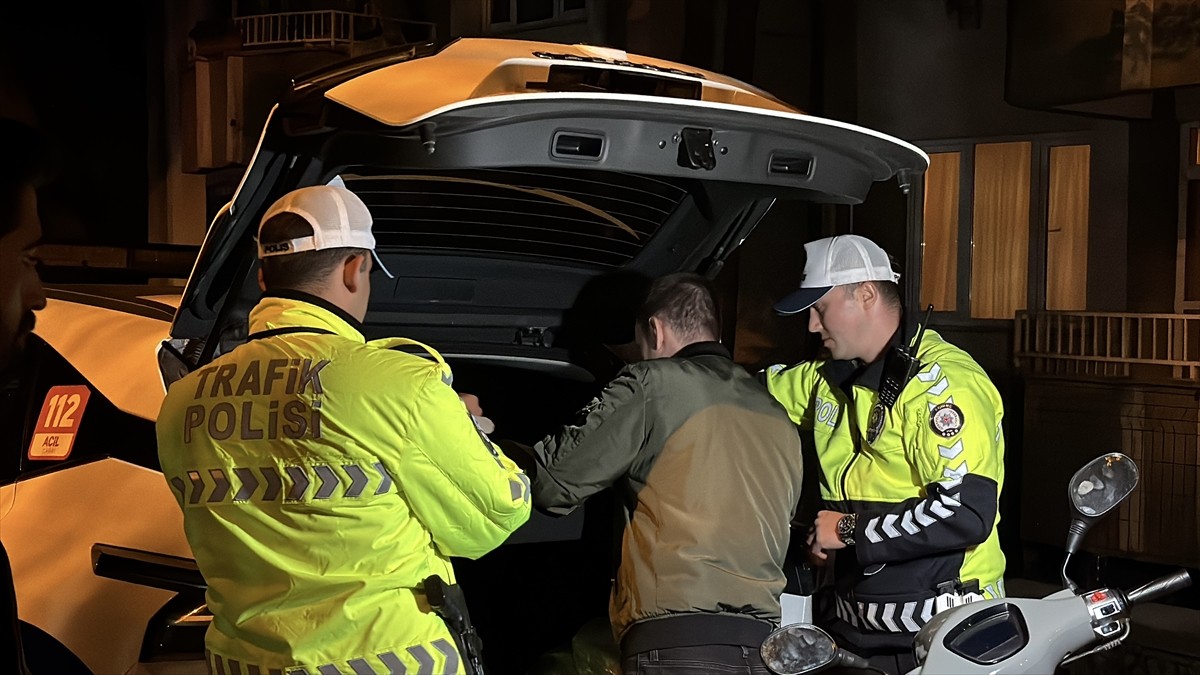 Edirne Emniyet Müdürlüğü Trafik Tescil ve Denetleme Şubesine bağlı ekipler, Zübeyde Hanım...