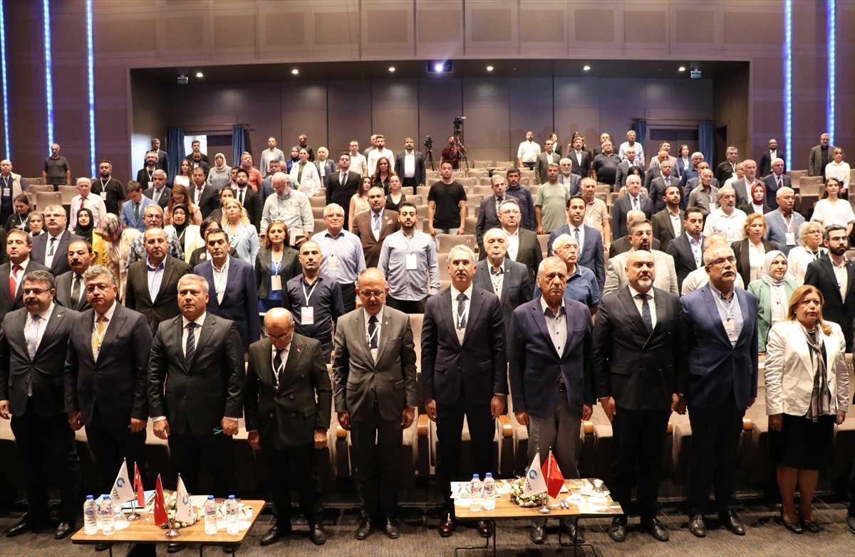 Gaziantep'te Kent Konseyi tarafından Şehitkamil Sanat Merkezi'nde "Göç Sivil Etkileşim Sempozyumu"...