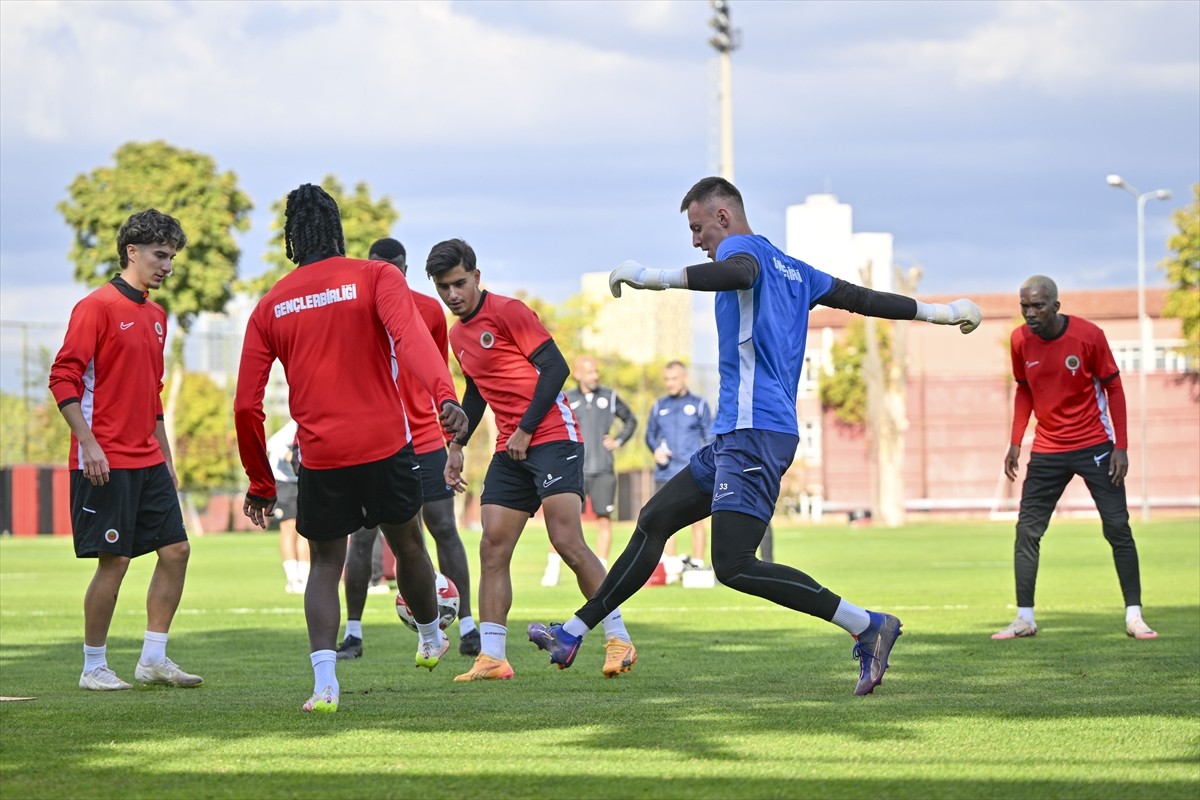 Gençlerbirliği, Trendyol Süper Lig'in 8. haftasında 4 Ekim Cumartesi günü sahasında Corendon...