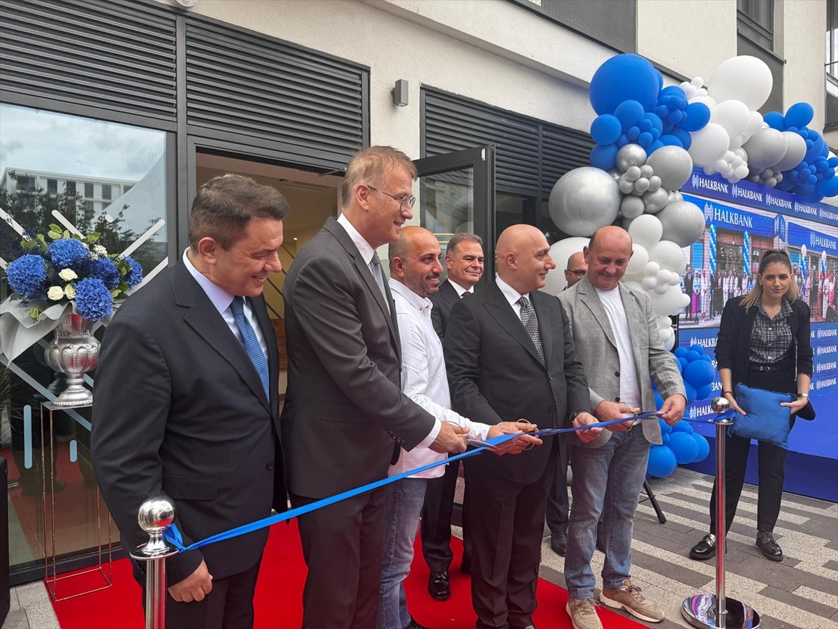 Halkbank, Sırbistan'ın başkenti Belgrad ile Niş ve Novi Sad şehirlerinde şube açtı.